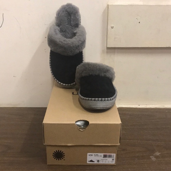 ugg women's aira slip on slipper